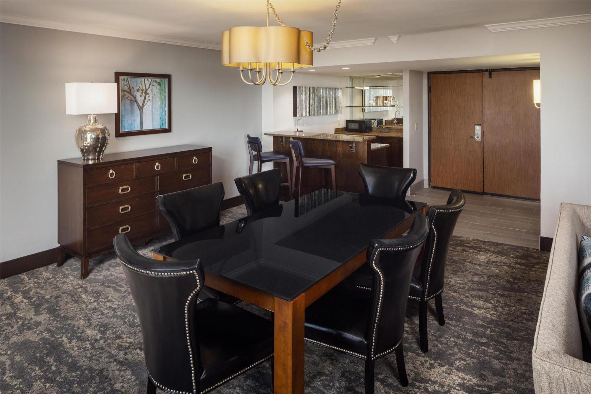 Hilton 3* Arlington